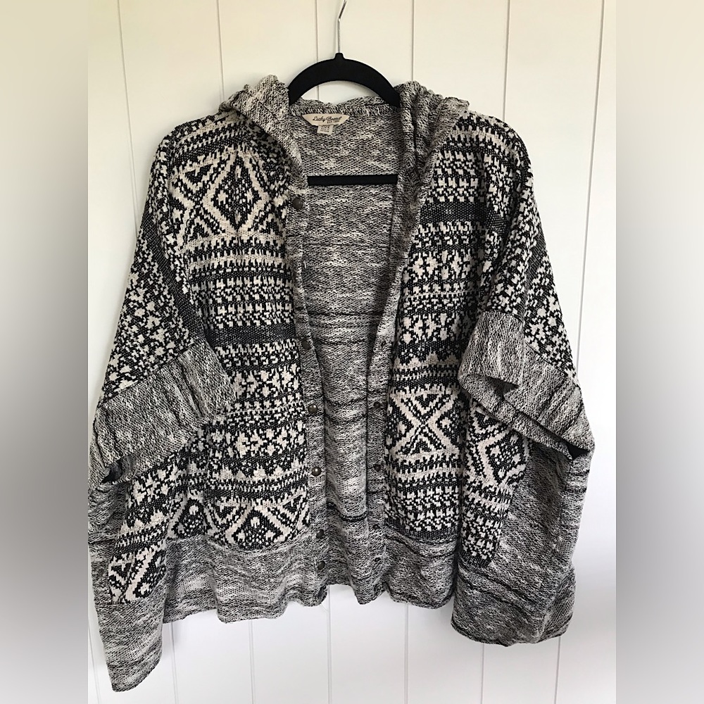Lucky Brand snap button hooded sweater, black / cream design O/S Womens sweater